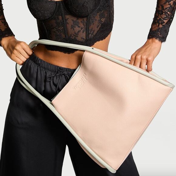 Victoria's Secret Daring Tote Pale Pink & Green Piping NWT - Picture 3 of 5